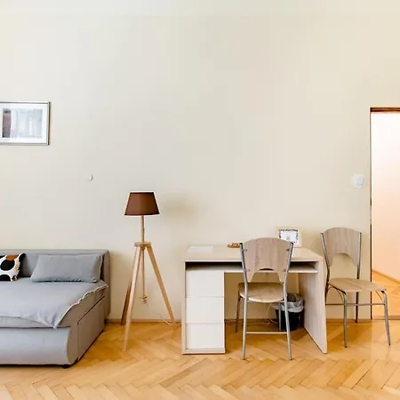 108m2 3 Bedroom Central With 2,5 Bath Apartament Budapesta
