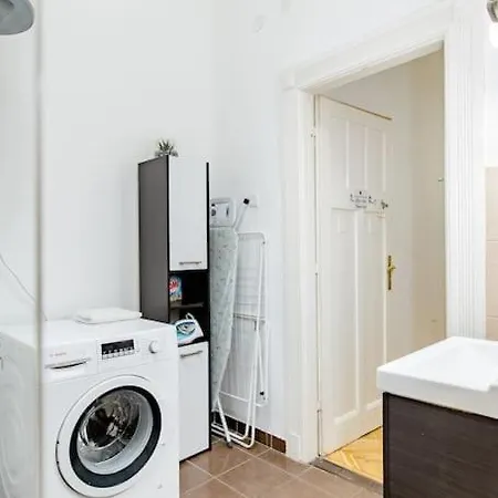 Apartament 108m2 3 Bedroom Central With 2,5 Bath *
