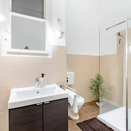 108m2 3 Bedroom Central With 2,5 Bath Apartament *