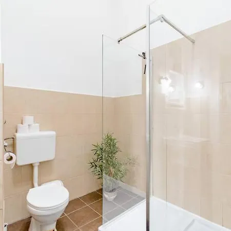 108m2 3 Bedroom Central With 2,5 Bath Apartament Budapesta