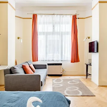 108m2 3 Bedroom Central With 2,5 Bath *
